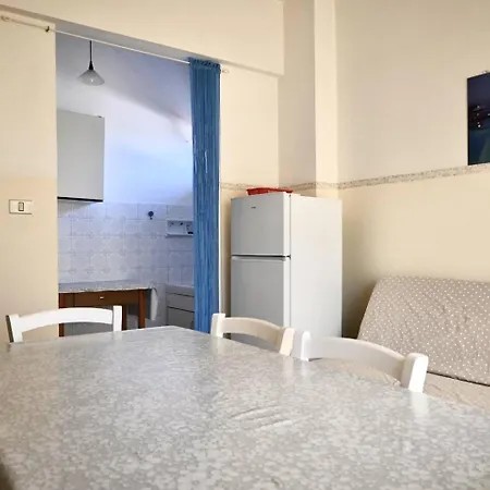 Trilocale Fronte Mare Con Posto Auto A Appartamento Senigallia