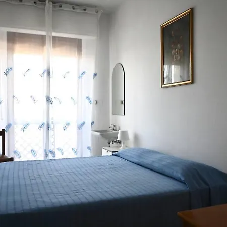 Trilocale Fronte Mare Con Posto Auto A Appartamento Senigallia