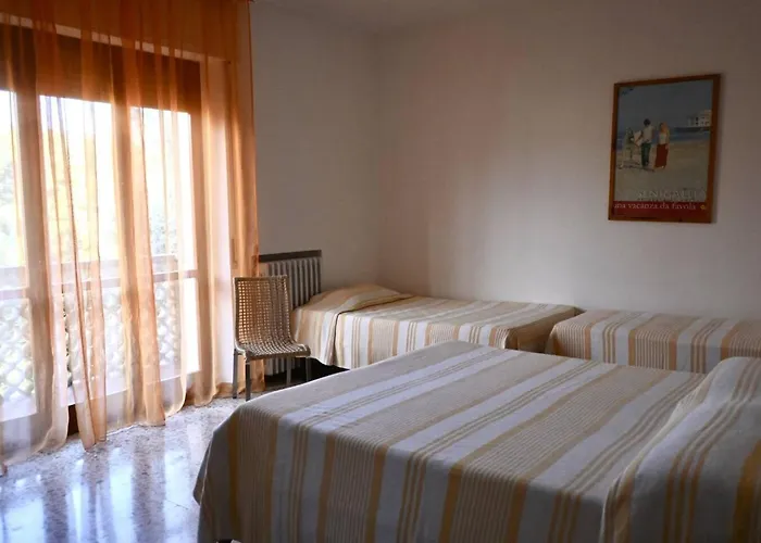 Lejlighed Rm02 - Trilocale Fronte Mare Con Posto Auto A